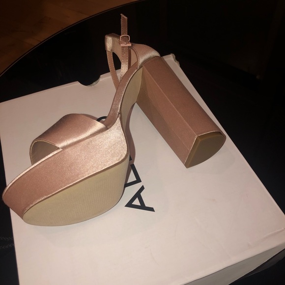 Womens size 10 pink platform - Picture 5 of 5